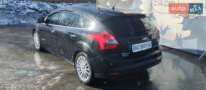 Хетчбек Ford Focus 2012 в Володимирі фото 10 Хетчбек Ford Focus 2012 в Володимирі