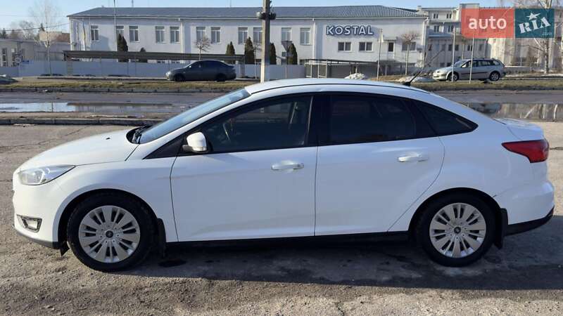 Седан Ford Focus 2016 в Переяславі