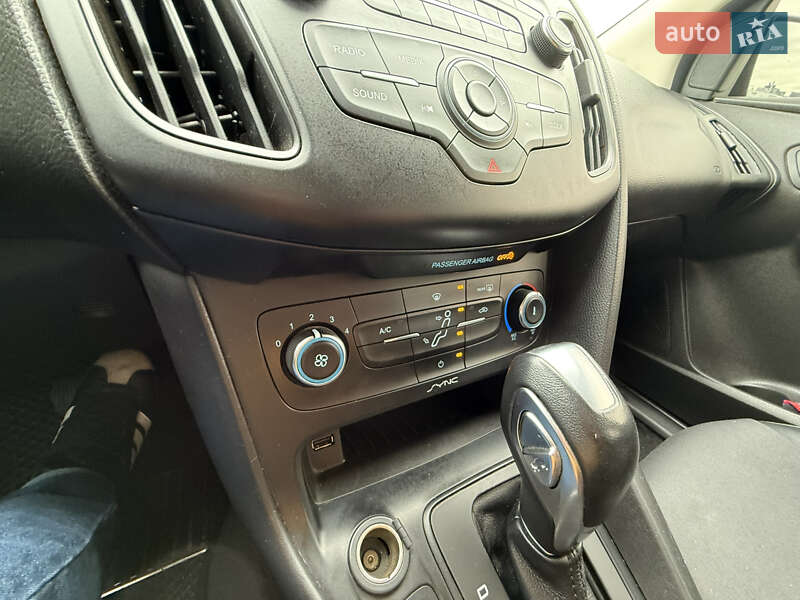 Хэтчбек Ford Focus 2016 в Киеве