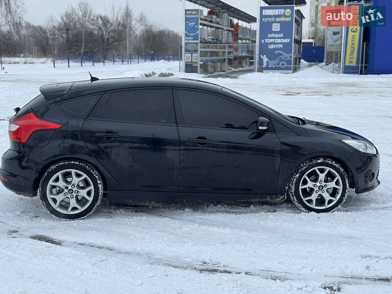Хэтчбек Ford Focus 2012 в Шептицькому