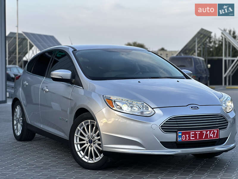 Хетчбек Ford Focus 2014 в Володимирі