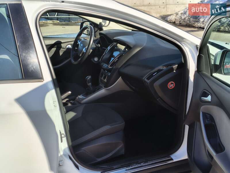Хэтчбек Ford Focus 2013 в Киеве