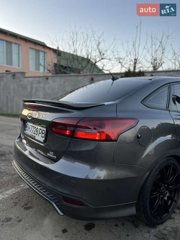 Седан Ford Focus 2015 в Одессе