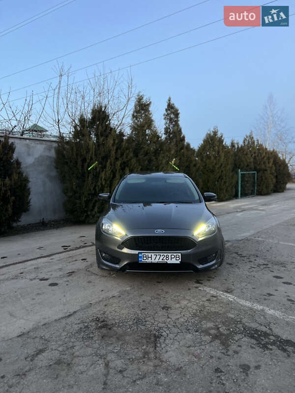 Седан Ford Focus 2015 в Одессе