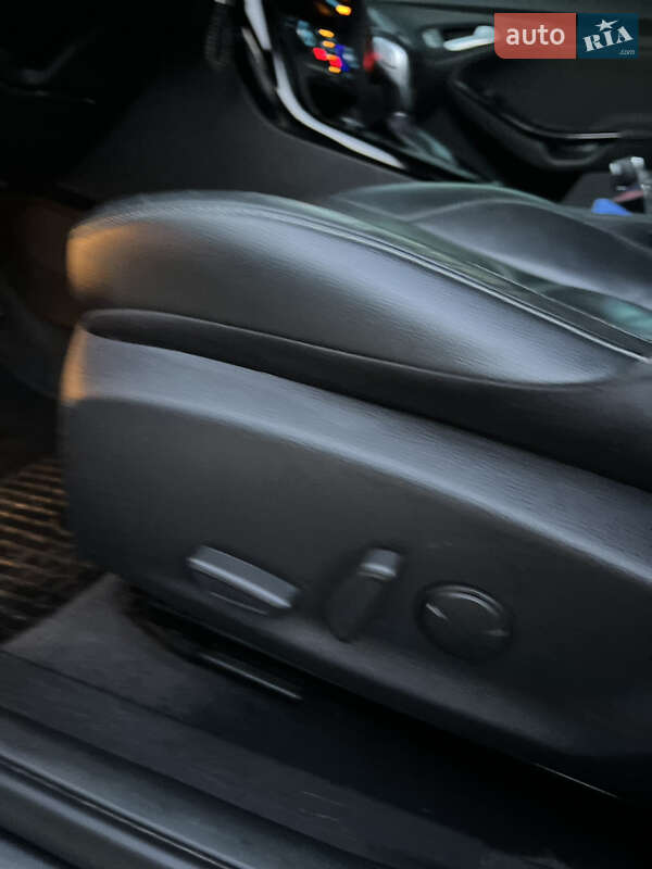 Седан Ford Focus 2015 в Одессе