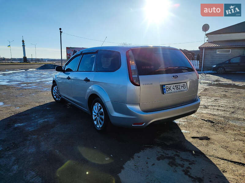 Універсал Ford Focus 2009 в Шумську