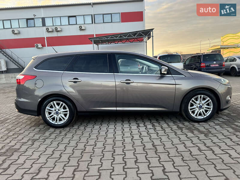 Универсал Ford Focus 2012 в Нововолынске