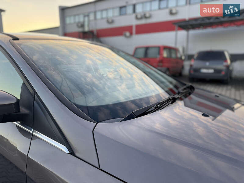 Универсал Ford Focus 2012 в Нововолынске