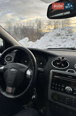 Хэтчбек Ford Focus 2005 в Львове