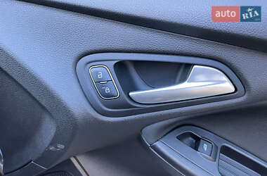 Седан Ford Focus 2017 в Ужгороде