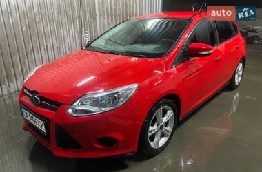 Хэтчбек Ford Focus 2014 в Золотоноше