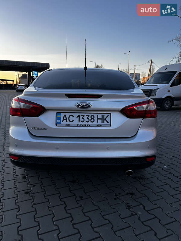 Седан Ford Focus 2011 в Луцке