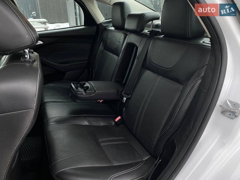 Седан Ford Focus 2014 в Киеве фото 24 Седан Ford Focus 2014 в Киеве