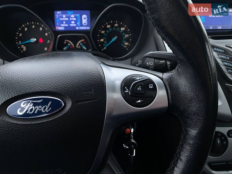 Седан Ford Focus 2014 в Киеве фото 27 Седан Ford Focus 2014 в Киеве