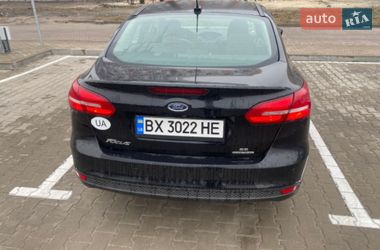 Седан Ford Focus 2016 в Крюківщині