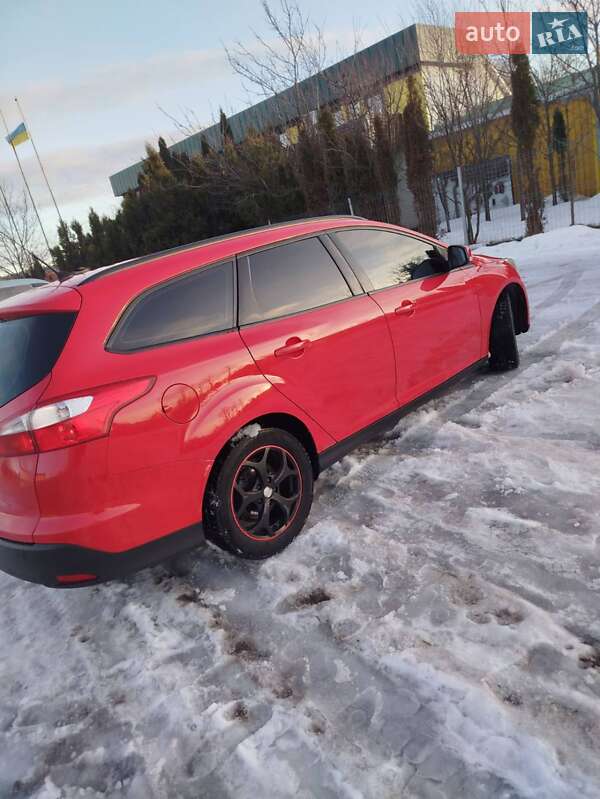 Универсал Ford Focus 2011 в Надворной