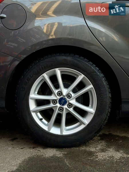 Седан Ford Focus 2014 в Киеве