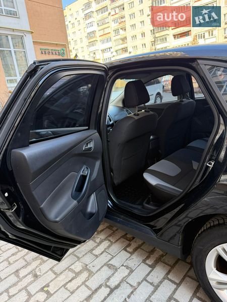 Седан Ford Focus 2011 в Львове