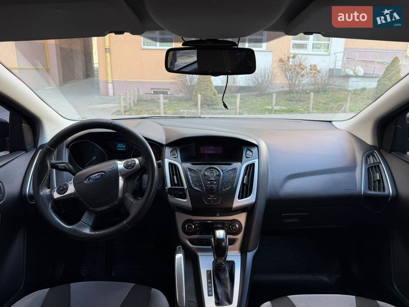 Седан Ford Focus 2011 в Львове