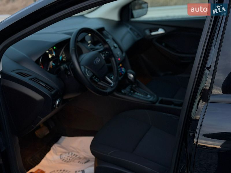 Хетчбек Ford Focus 2017 в Дрогобичі