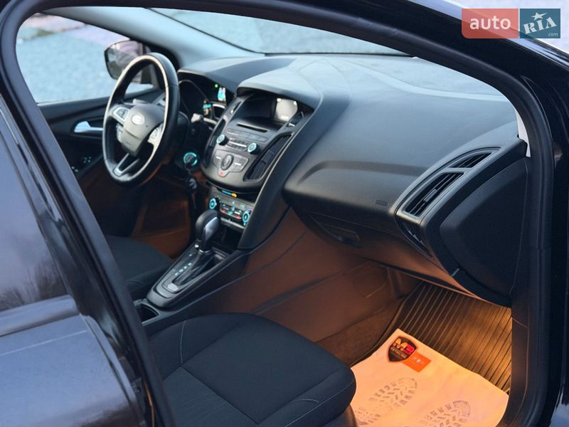 Хетчбек Ford Focus 2017 в Дрогобичі