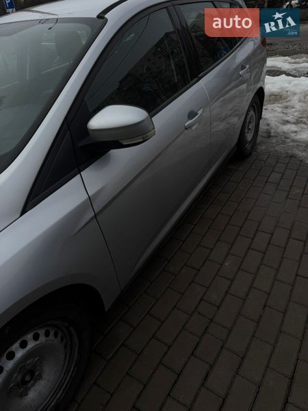 Універсал Ford Focus 2011 в Івано-Франківську