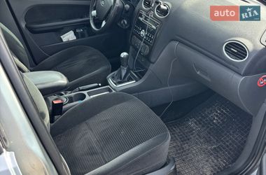 Седан Ford Focus 2005 в Великих Мостах
