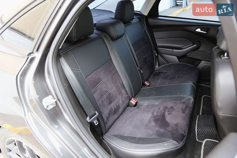 Седан Ford Focus 2016 в Киеве