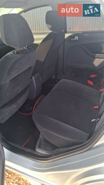 Седан Ford Focus 2005 в Чернігові