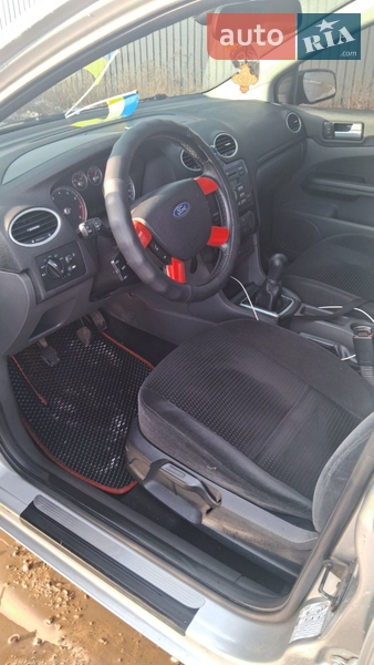 Седан Ford Focus 2005 в Чернігові