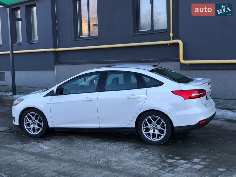 Хэтчбек Ford Focus 2015 в Львове