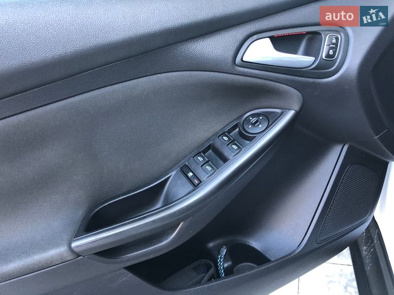Хэтчбек Ford Focus 2015 в Львове