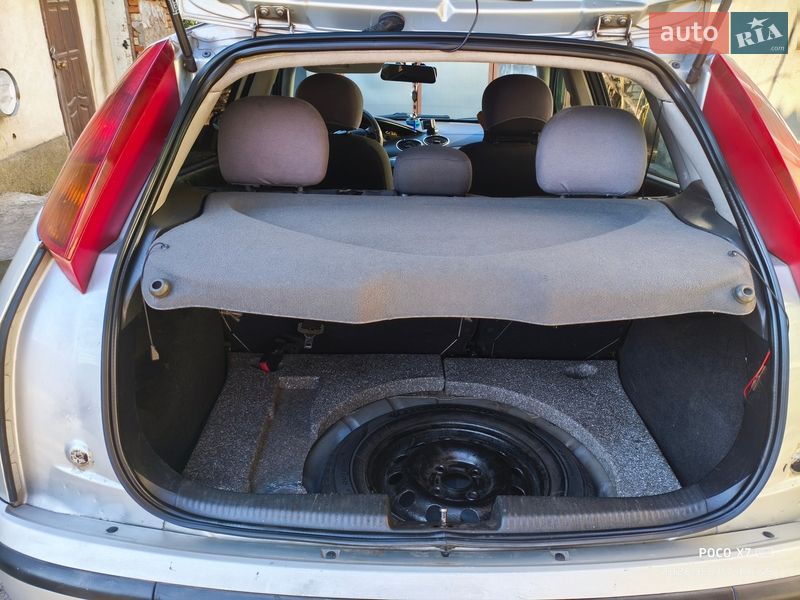 Хэтчбек Ford Focus 2002 в Одессе