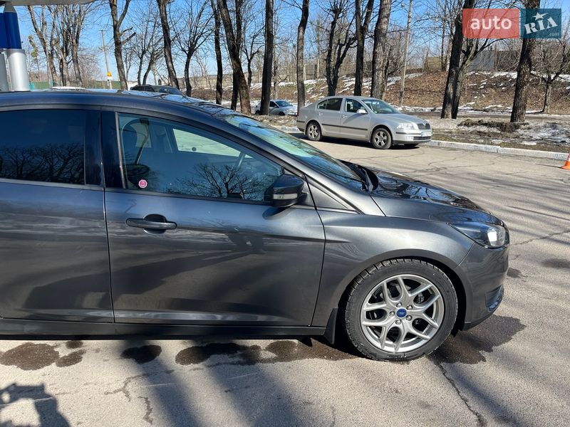 Хетчбек Ford Focus 2016 в Львові