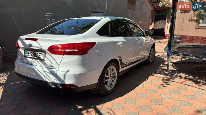Седан Ford Focus 2015 в Первомайске