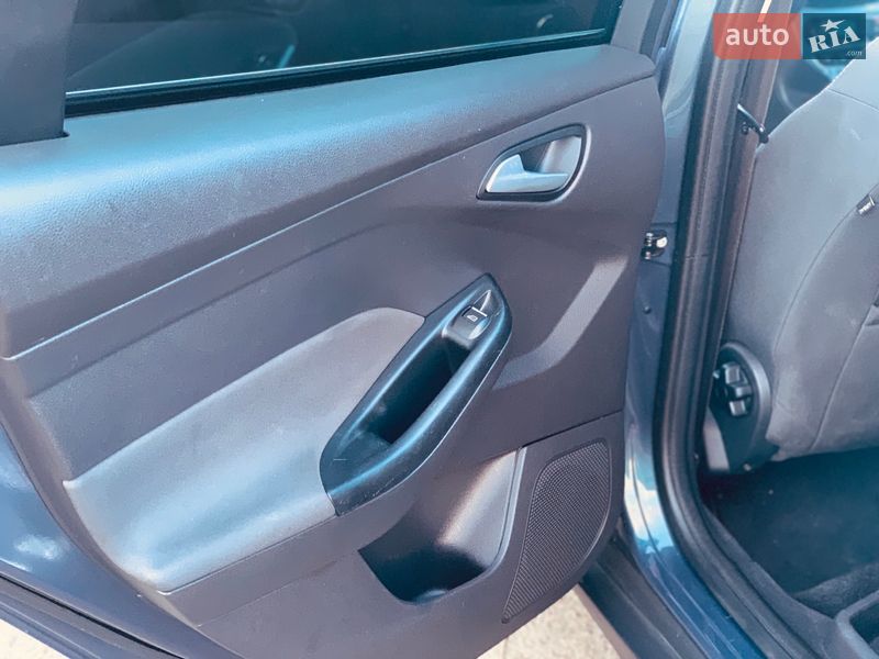 Хэтчбек Ford Focus 2013 в Стрые