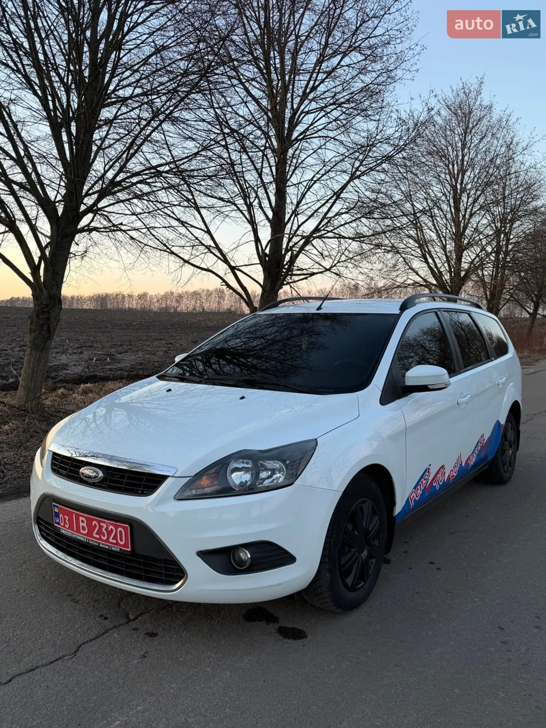 2010 Ford Focus - фото 1