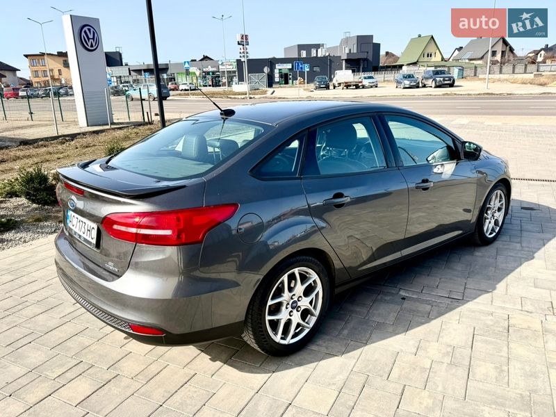 Седан Ford Focus 2015 в Луцке