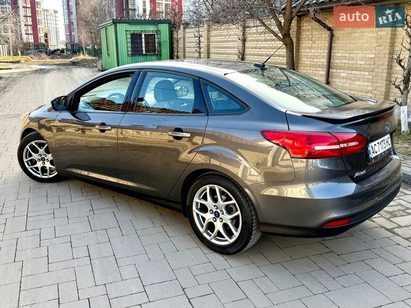Седан Ford Focus 2015 в Луцке