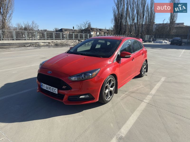 Хетчбек Ford Focus 2016 в Києві