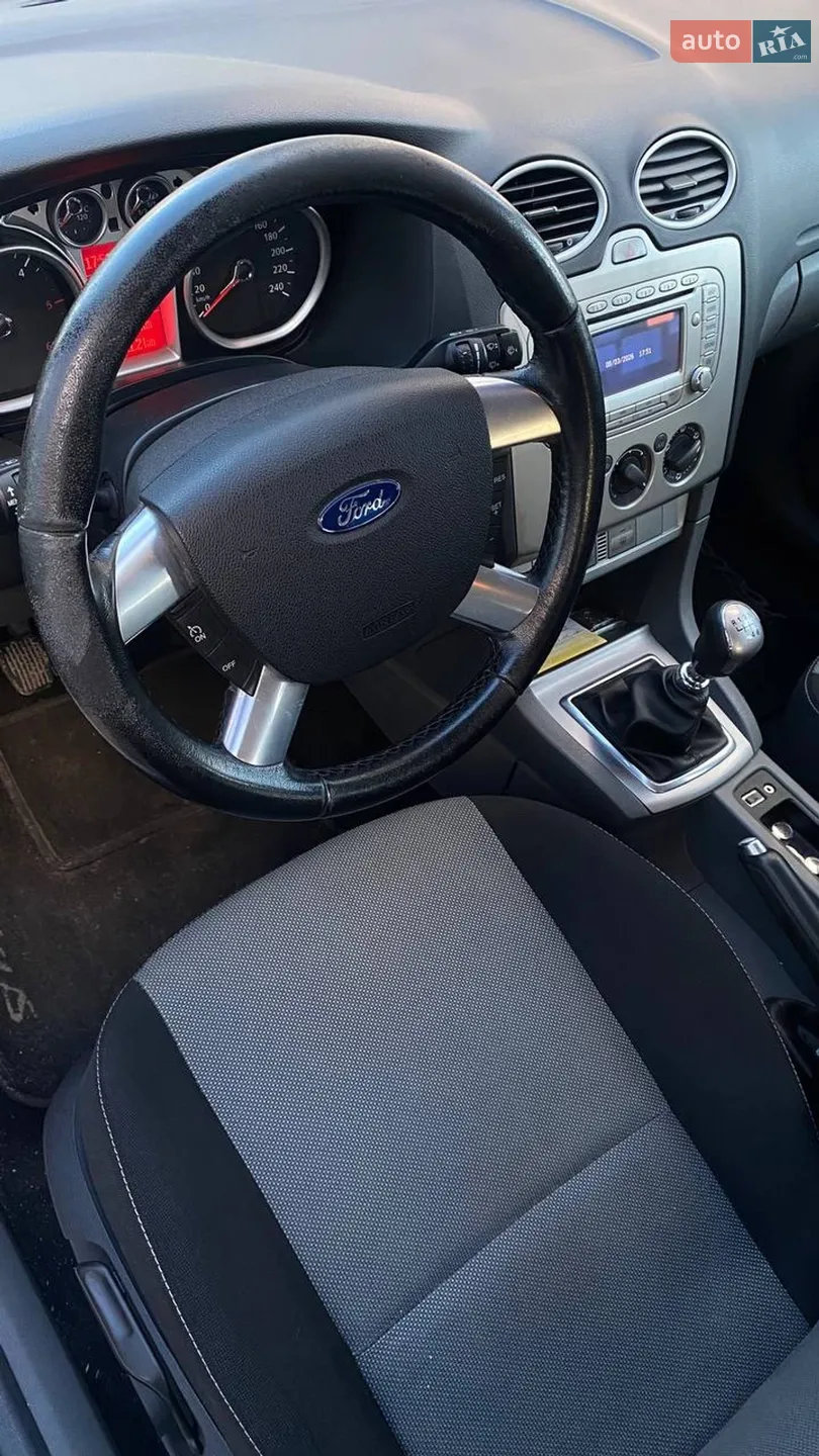 2010 Ford Focus - мініатюра 13