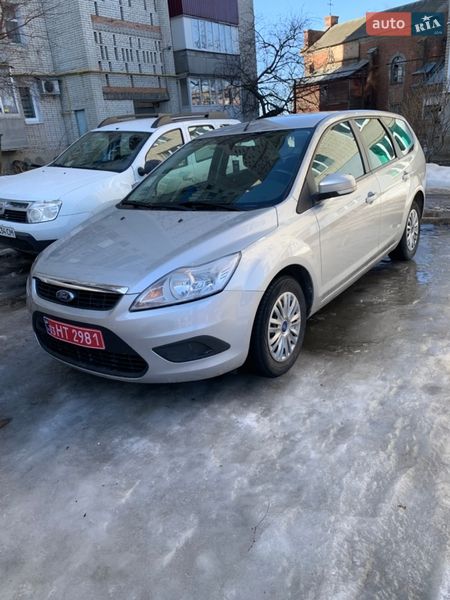 Универсал Ford Focus 2009 в Ромнах