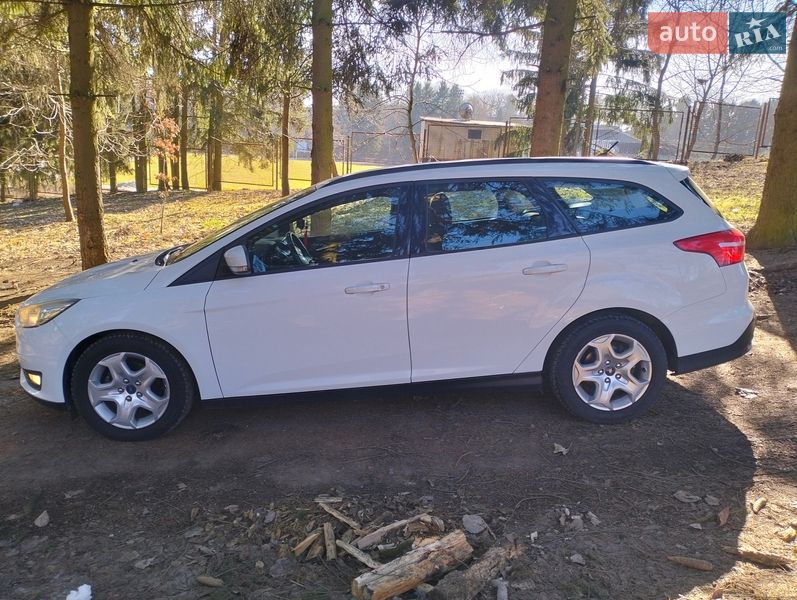 Універсал Ford Focus 2016 в Бурштині