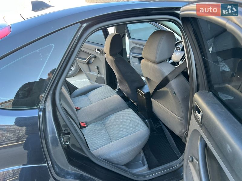 Хэтчбек Ford Focus 2006 в Кропивницком