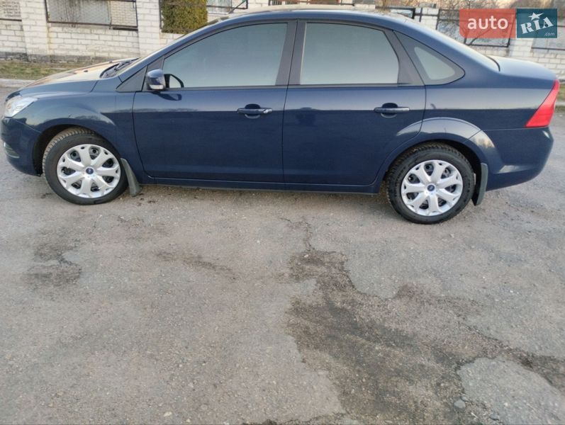 Седан Ford Focus 2011 в Кам'янці