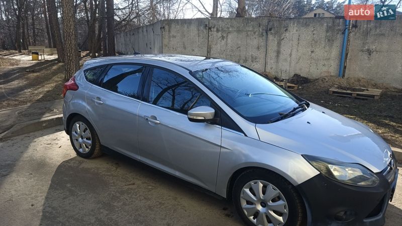 Хэтчбек Ford Focus 2013 в Киеве