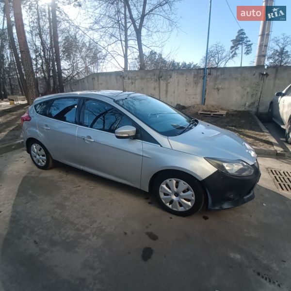 Хэтчбек Ford Focus 2013 в Киеве