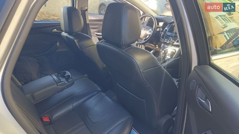 Хэтчбек Ford Focus 2013 в Киеве