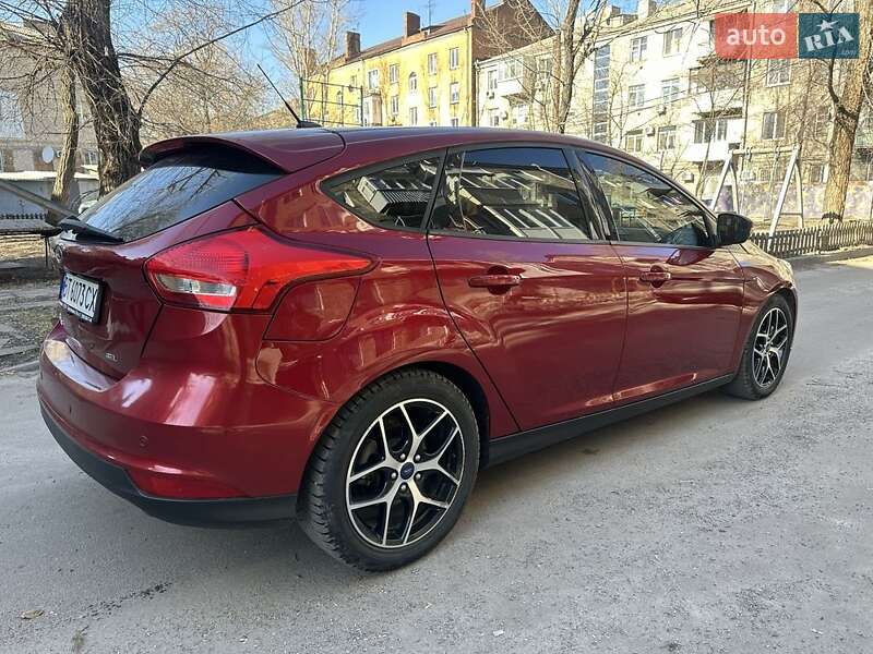 Хэтчбек Ford Focus 2017 в Днепре