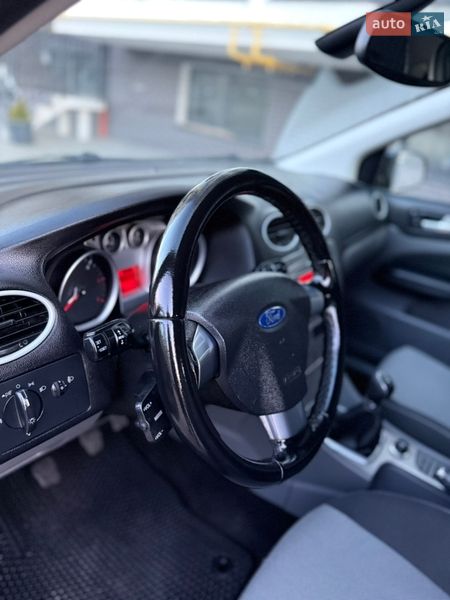 Универсал Ford Focus 2009 в Жовкве